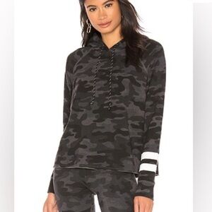 Sundry hoodie size 3